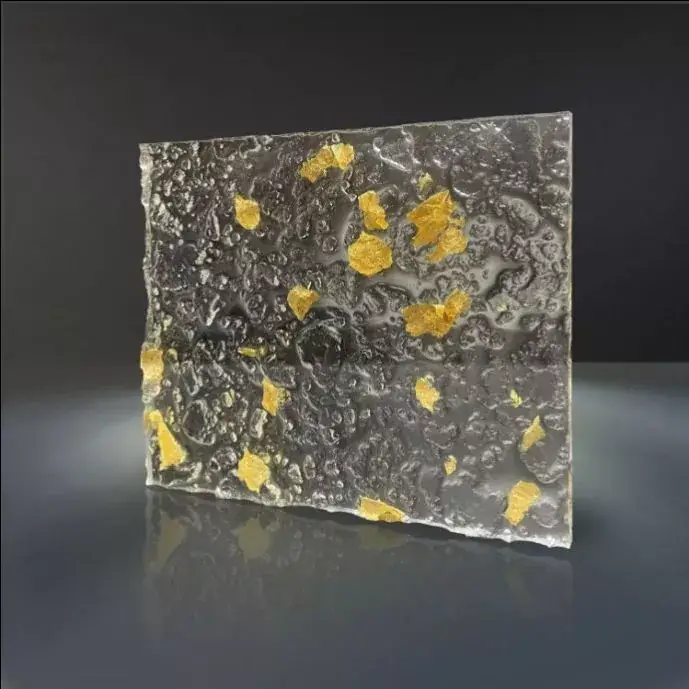 هل يمكنك استخدام صفائح الأكريليك في الهواء الطلق؟